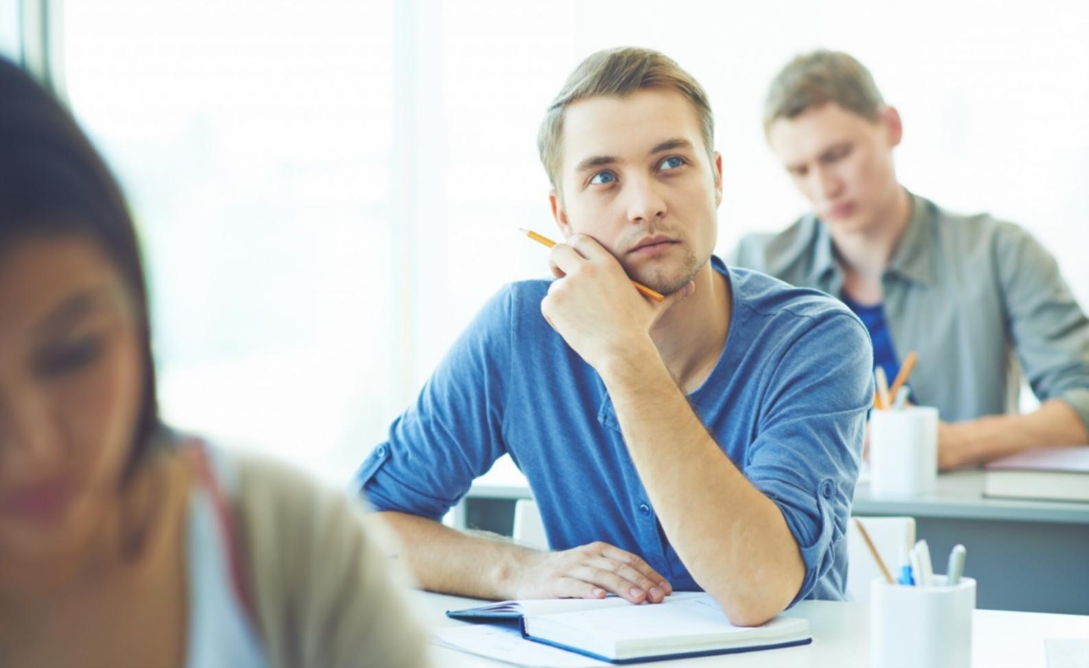 Análisis de datos financieros en pantalla